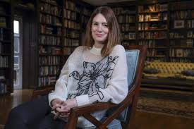 Exploring the Dark Thrills of Gillian Flynn’s Books